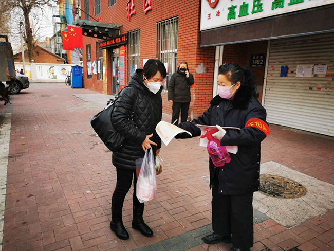 黨建引領，讓黨旗在城市抗“疫”一線高高飄揚