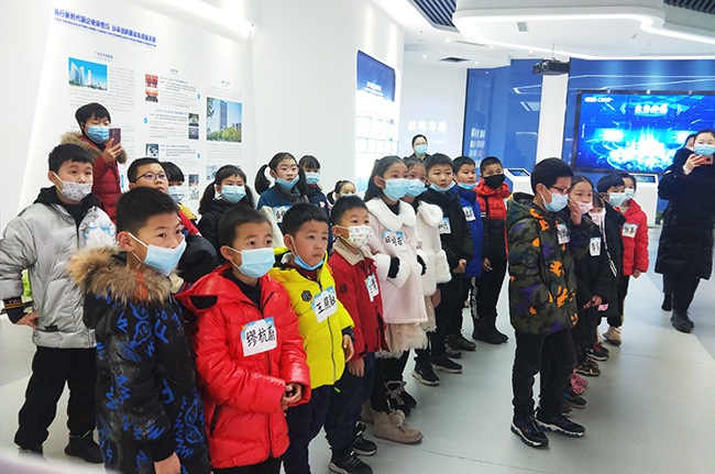 質量環(huán)保零距離！“探秘團”走進湖南廣電計量科普教育基地